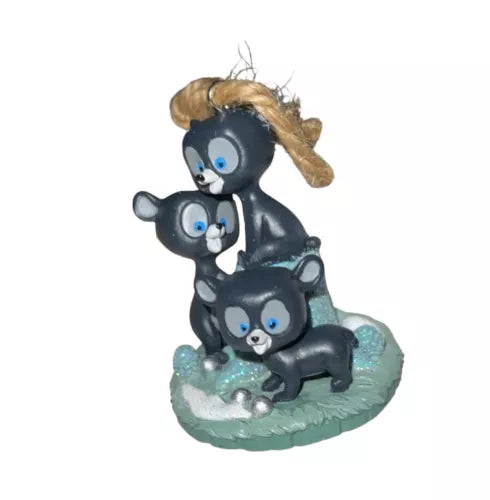 Disney Store Official Brave Merida three Cubs Bears Hanging