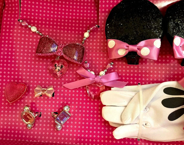 Disney Minnie Mouse costume accessories set gloves, necklace hair clips rings