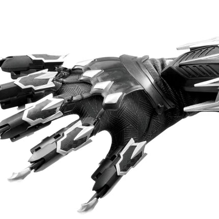 Disney store Black Panther: Wakanda Forever Interactive Retractable Gloves NEW